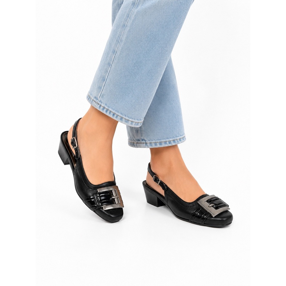 Naturalizer Black Leather Slingback Square Toe Kitten Heels Women's Size 6M